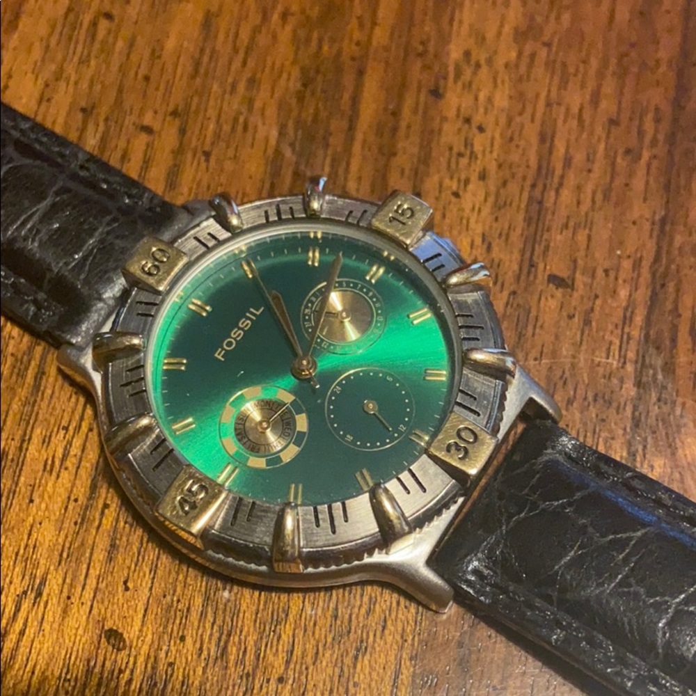 Watch - Picture 2 of 6